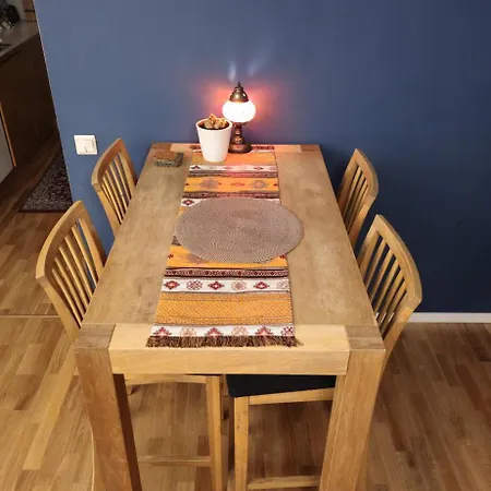Appartement Modern 10 Min From C-station!