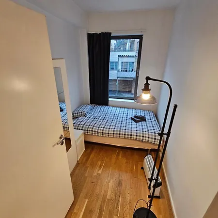 Appartement Modern 10 Min From C-station!